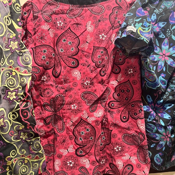 UA Scrub Tops - Picture 3 of 7